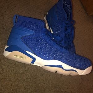 Jordan Flyknit Elevation 23 (size10)